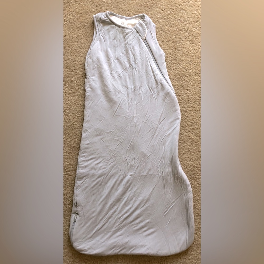 Gently used Kyte Baby sleep sack. 1.0tog / 6-18m. Slightly discolored near neck.